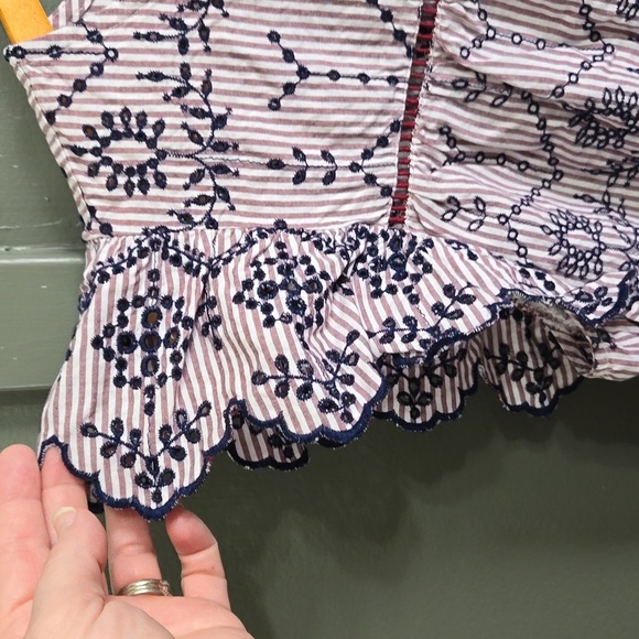 Crown & Ivy Sleeveless Summer Top - Picture 2 of 7